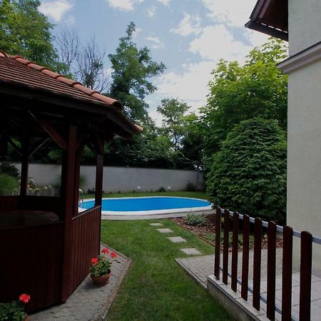 Vila Szepkilatas Vendeghaz Balatonfůzfő Exteriér fotografie